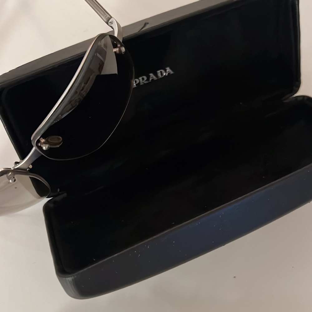 PRADA SUNGLASSES WITH CASE excellent condition - Picture 8 of 9